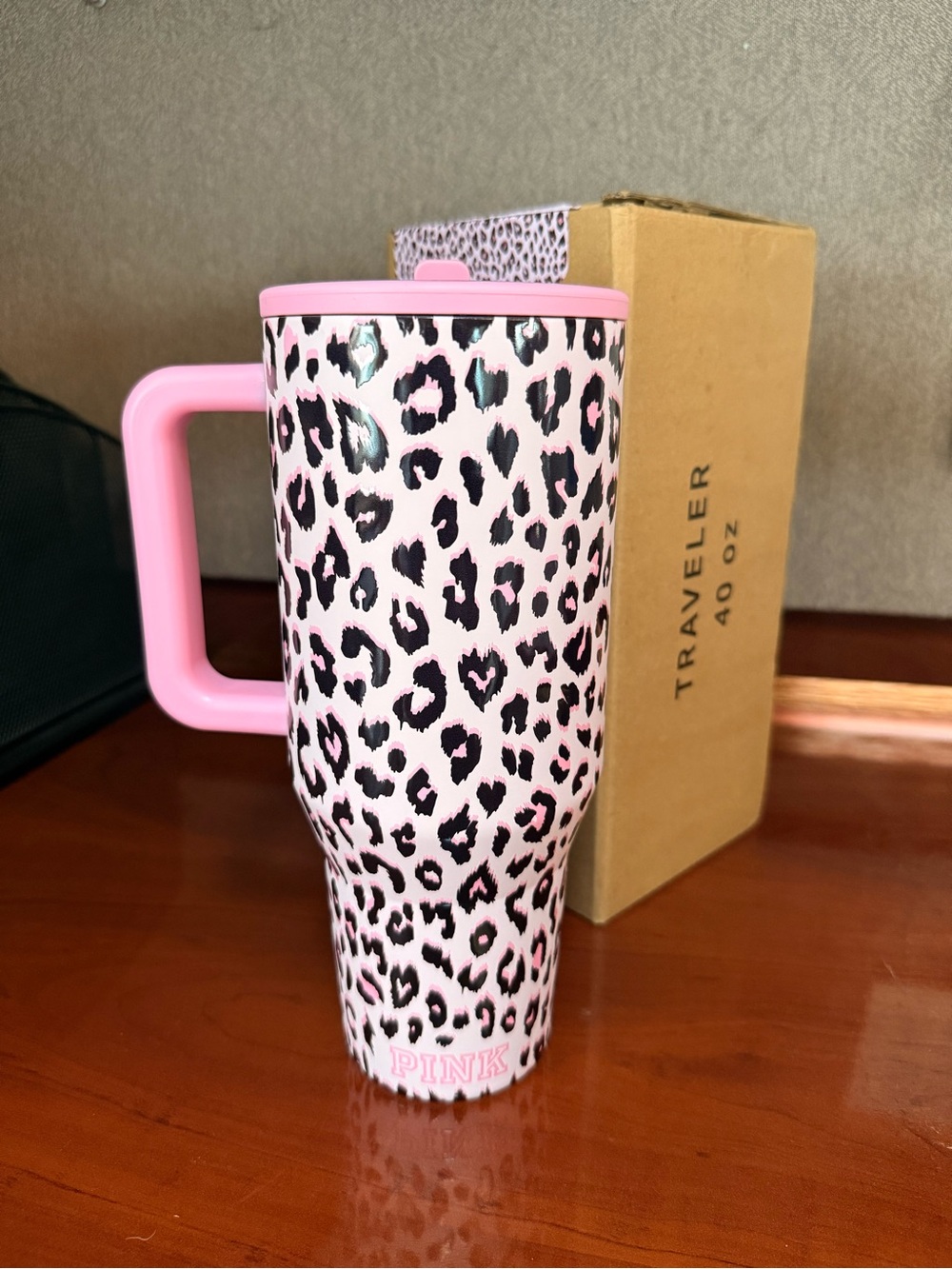 PINK VS Hydrojug limited edition 40oz